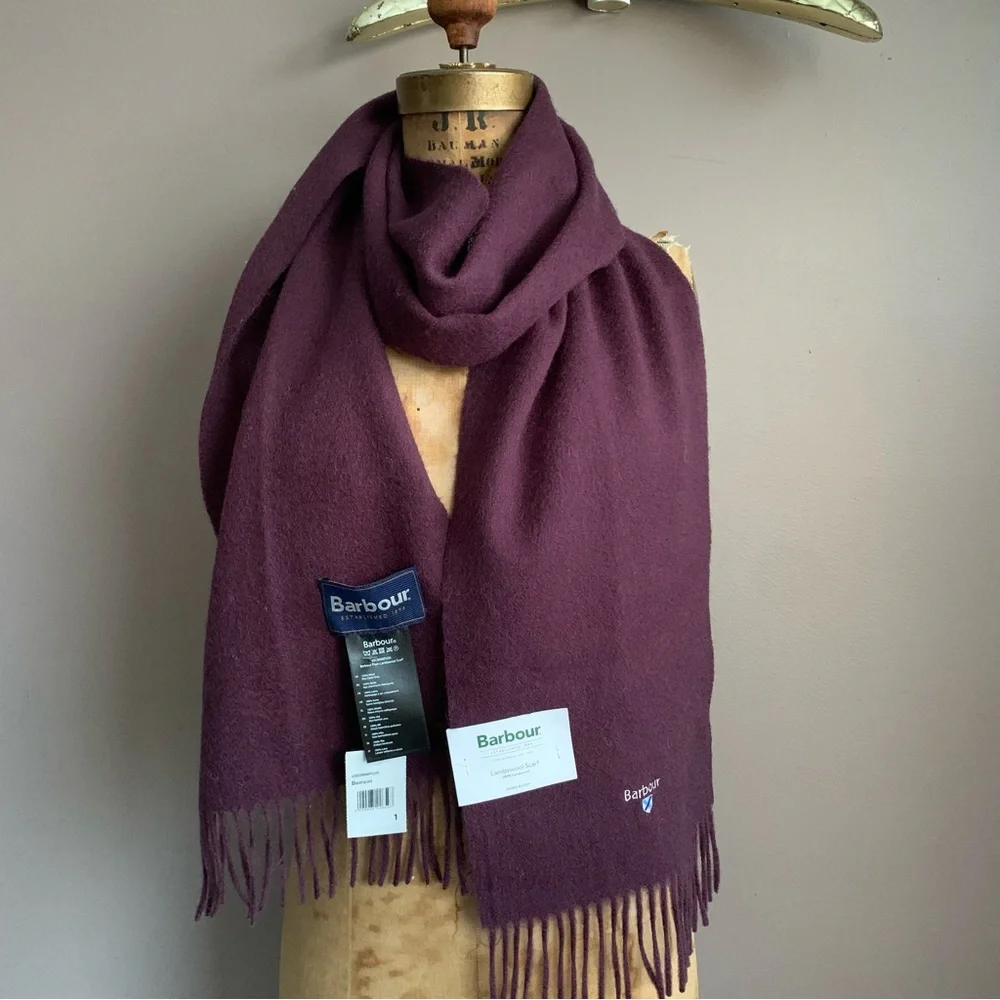 NWT Barbour Plain Lambswool Scarf in Damson Purple, unisex